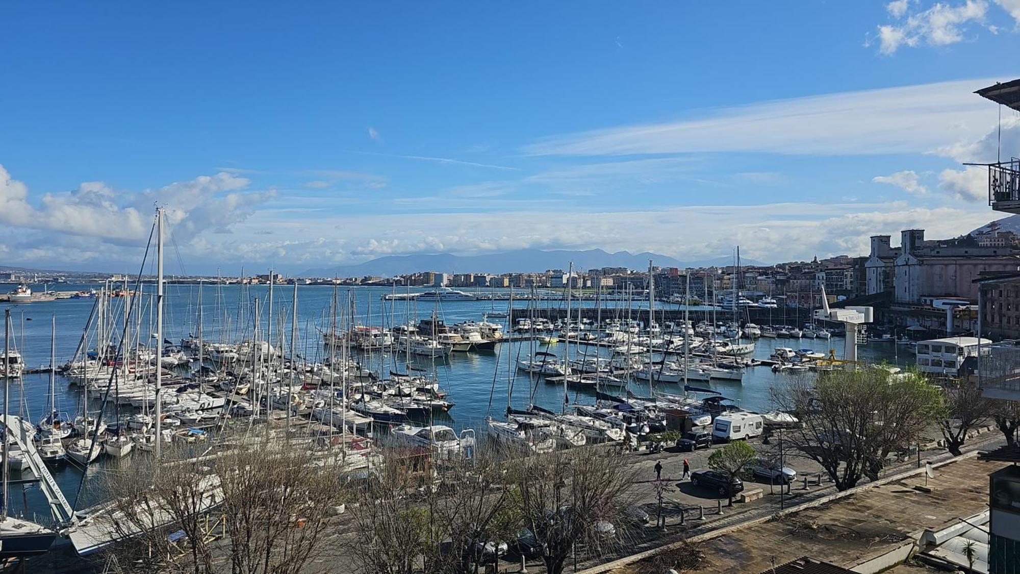 The Sea Beyond Apartment Castellammare di Stabia Exterior photo